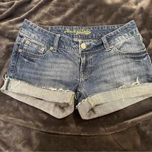 American Eagle Outfitters Distressed Blue Jean Shorts US (6)